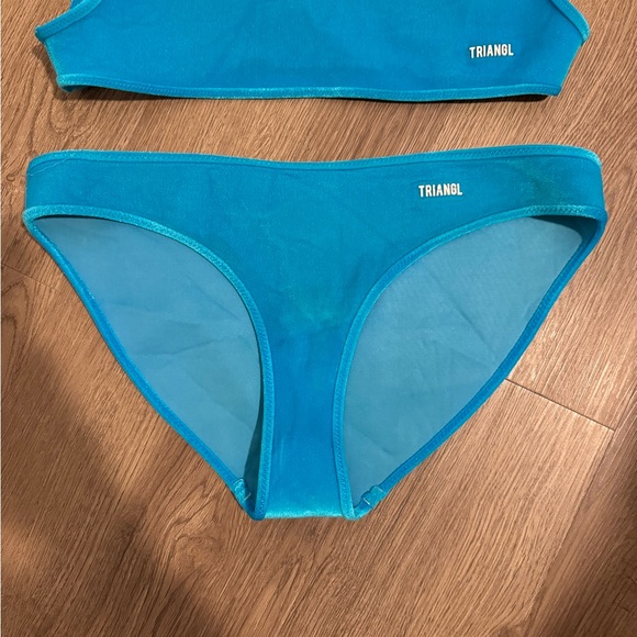 TRIANGL bikini - Picture 3 of 3
